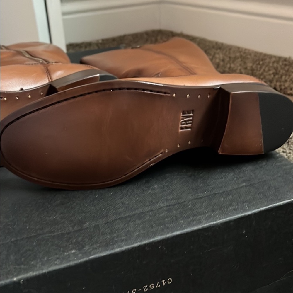 Frye Marissa Medallion Cognac Leather Riding Boot, new in box - Picture 4 of 8